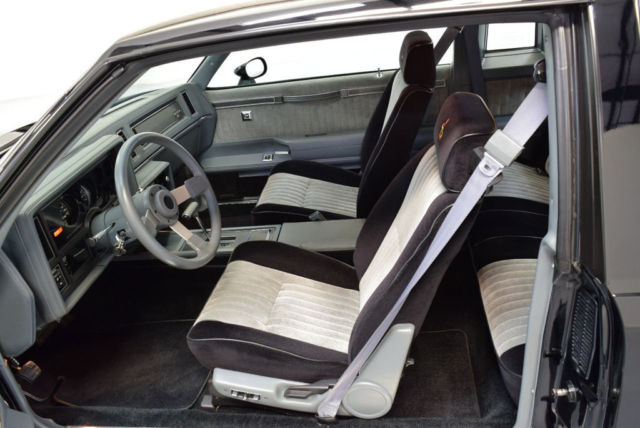1987 Buick Grand National #228, REAL GNX, 4300 MILES, DOCS, SHOWROOM CONDITI - photo 6