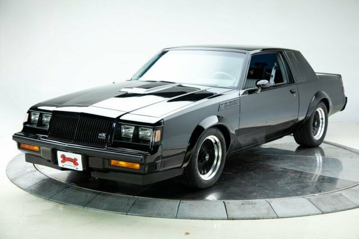1987 Buick GNX Regal 3.8 liter DOHC Twin Turbo V6 4 Speed Automatic Coupe Black 1987 Buick GNX Regal