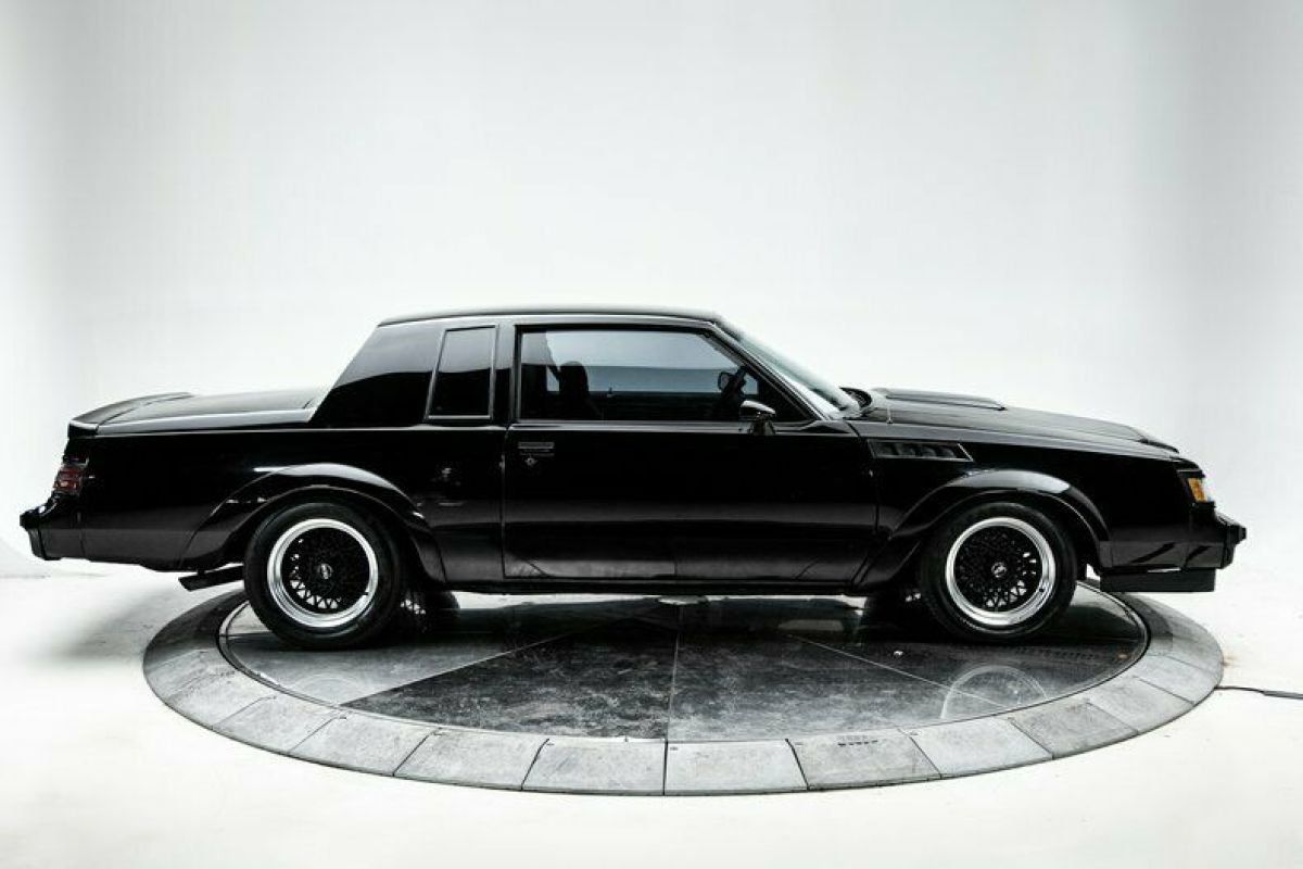 1987 Buick GNX Regal - photo 2