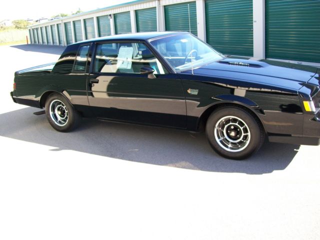 1987 Buick Grand National 6782 miles FULL OPTIONS HARDTOP orig paint #1 survivor 1987 Buick Grand National WE2
