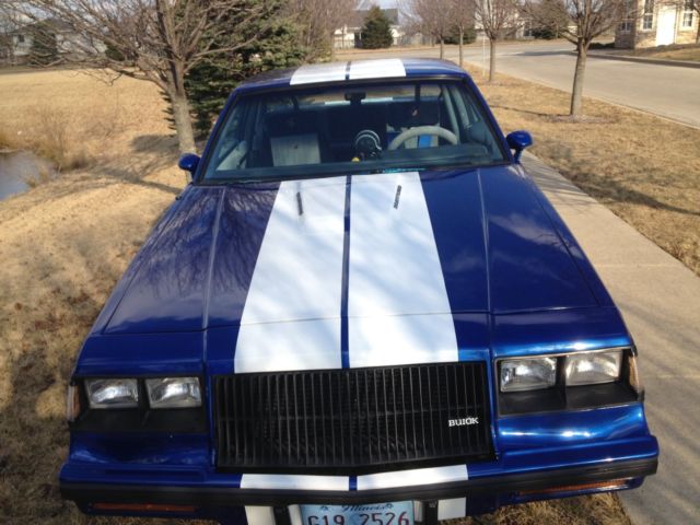1987 Buick Grand National coupe - photo 2