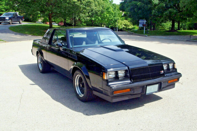 1987 Buick Grand National GNX #428 3021 miles, from the original 1987 purchaser! 1987 Buick GNX GNX