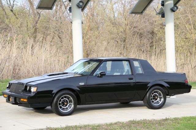 1987 Buick Grand National Turbo Hardtop - photo 3