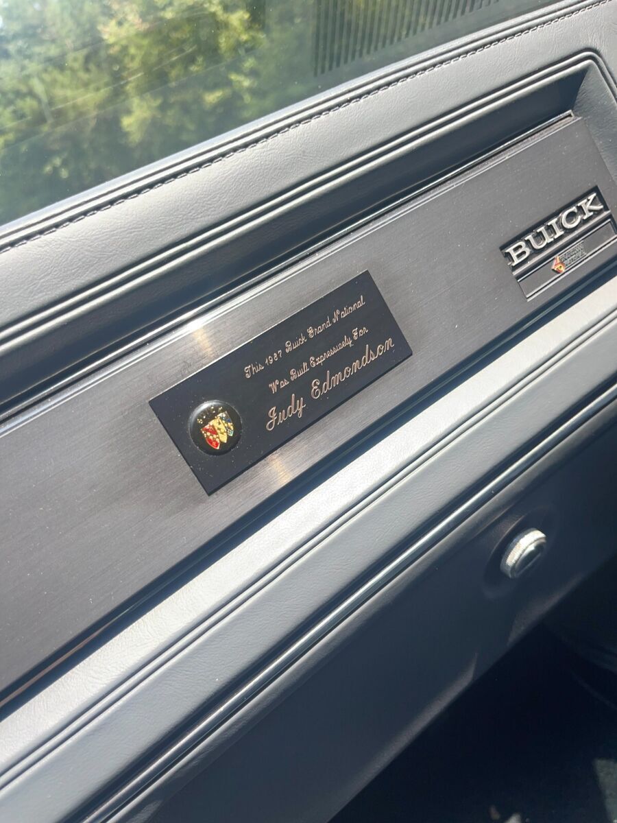 1987 Buick Grand National - photo 2