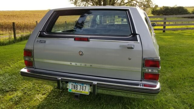 1987 Buick LeSabre Estate Wagon - photo 9