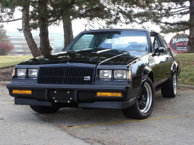 1987 Buick Regal GNX 3,031 Miles Black Coupe V8 Automatic 1987 Buick Regal GNX