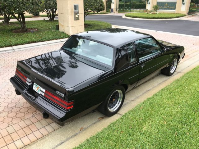 1987 Buick Regal Grand National - photo 4