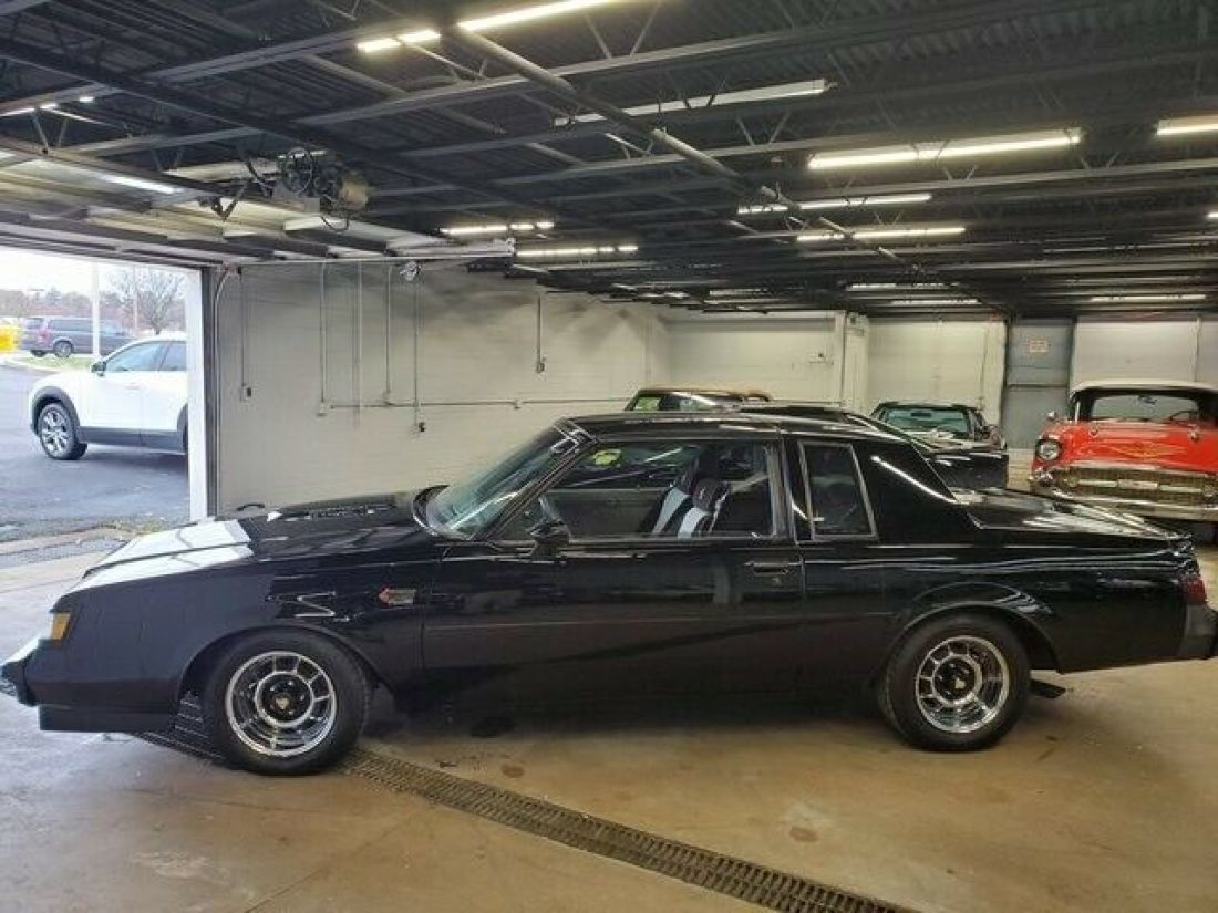 1987 Buick Regal Grand National - photo 5