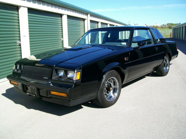 1987 Buick Regal Grand National 6794 miles LOADED HARDTOP orig paint #1 survivor 1987 Buick Grand National WE2