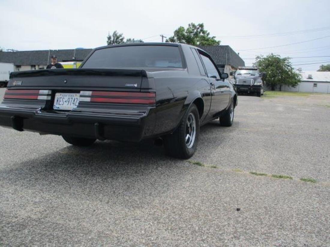 1987 Buick Regal Grand national - photo 8