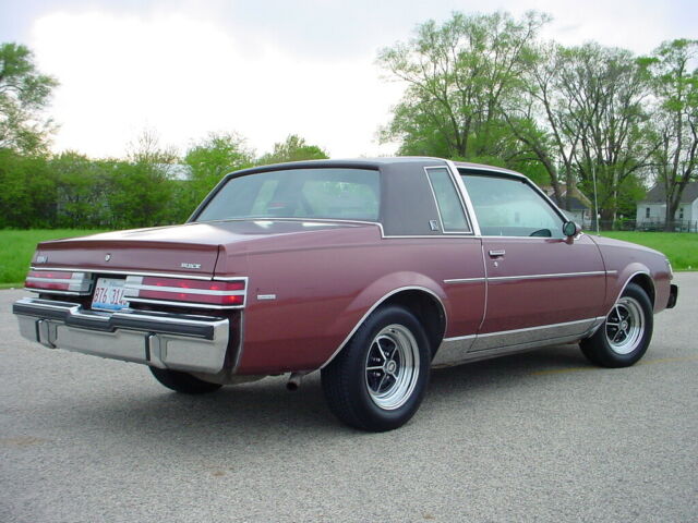 1987 Buick Regal Limited - photo 2