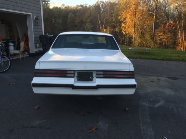 1987 Buick Regal Black - photo 2