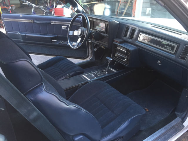 1987 Buick Regal Black - photo 4