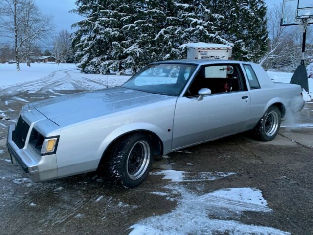 1987 Buick Grand National - photo 2