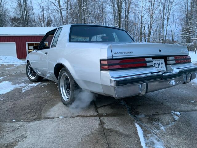1987 Buick Grand National - photo 3
