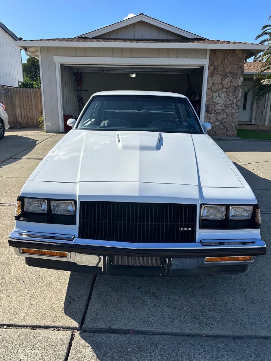 1987 Buick Regal Turbo T - photo 2