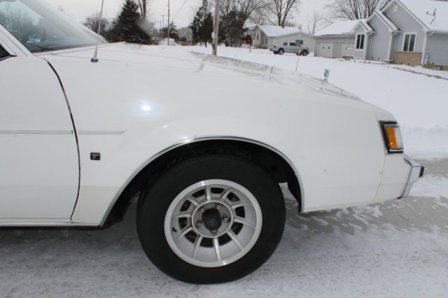 1987 Buick Regal T package - photo 3