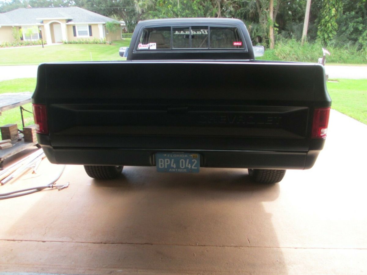 1987 Chevrolet C-10 Deluxe - photo 2