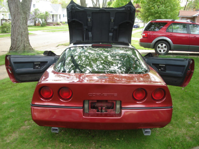 1987 Chevrolet Corvette Base coupe - photo 10