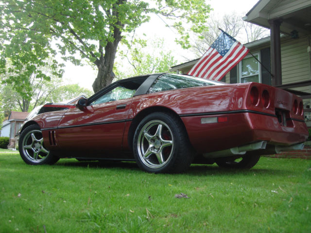 1987 Chevrolet Corvette Base coupe - photo 7