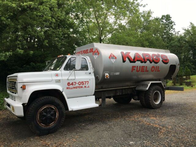 1987 C70 CHEVY FUEL OIL DELIVERY TRUCK 2800 GAL ALUMINUM TANK 27,956 ORIG MILE 1987 Chevrolet C70