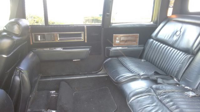 1987 Cadillac Fleetwood 75 - photo 5