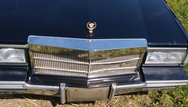 1987 Cadillac Fleetwood 75 - photo 7