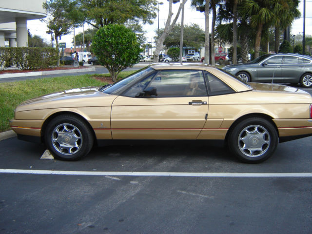 1987 Cadillac Allante - photo 2