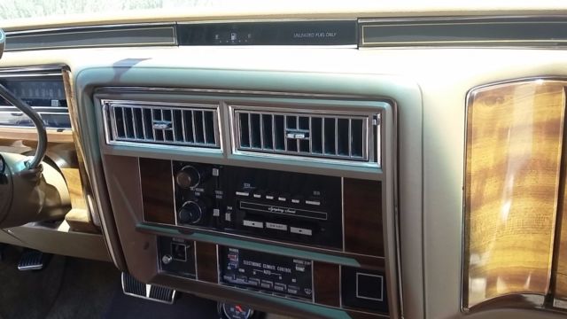1987 Cadillac Brougham - photo 10