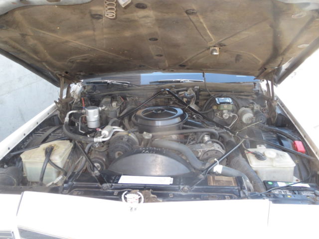 1987 Cadillac Brougham - photo 11