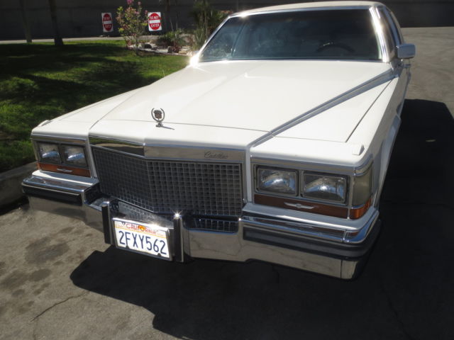 1987 Cadillac Brougham - photo 3