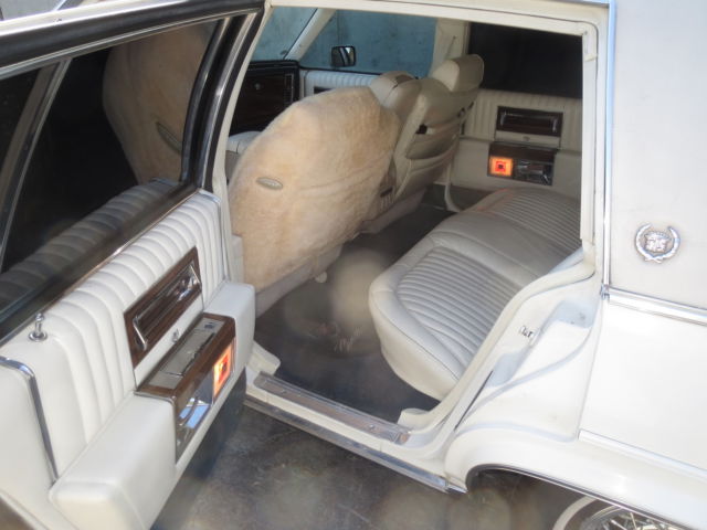 1987 Cadillac Brougham - photo 9