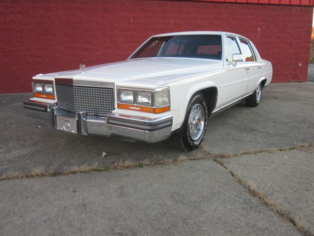 1987 Cadillac Brougham Deville dEligance only 20.000 miles 1987 Cadillac DeVille