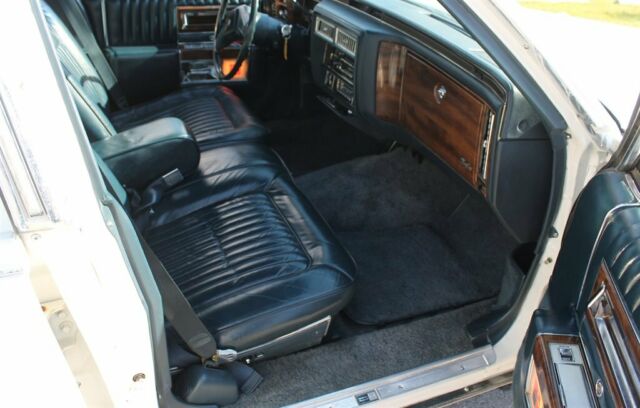 1987 Cadillac Brougham 1987 Cadillac Brougham Sedan. 5.0 V8 engine - photo 5