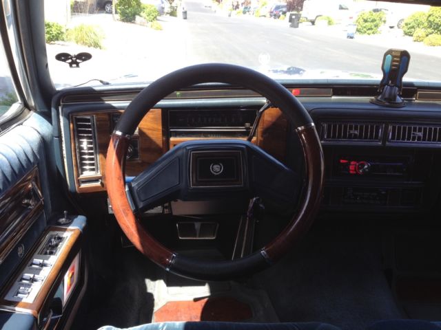 1987 Cadillac Brougham 6 Door Limo - photo 4