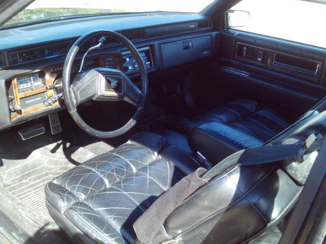 1987 Cadillac DeVille Base Coupe 2-Door - photo 6