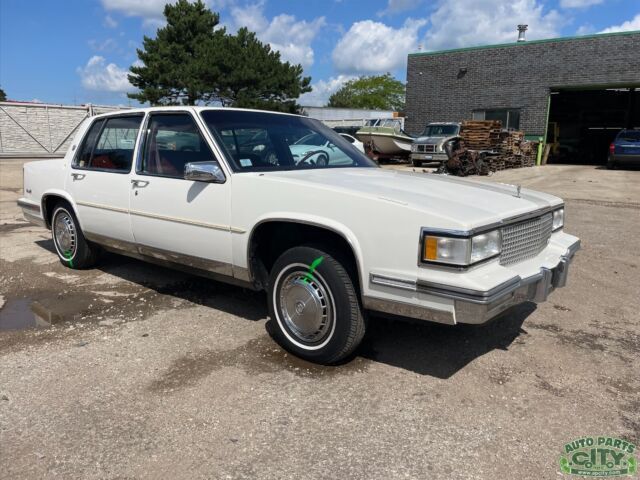 1987 CADILLAC DEVILLE - RUNS ! CLEAN TITLE ! NOT ROAD WORTHY ! PARTS CAR ONLY ! 1987 Cadillac DeVille