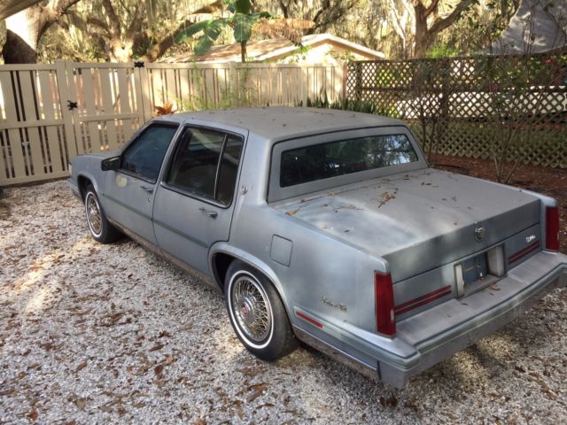1987 Cadillac DeVille Base Sedan 4-Door - photo 11