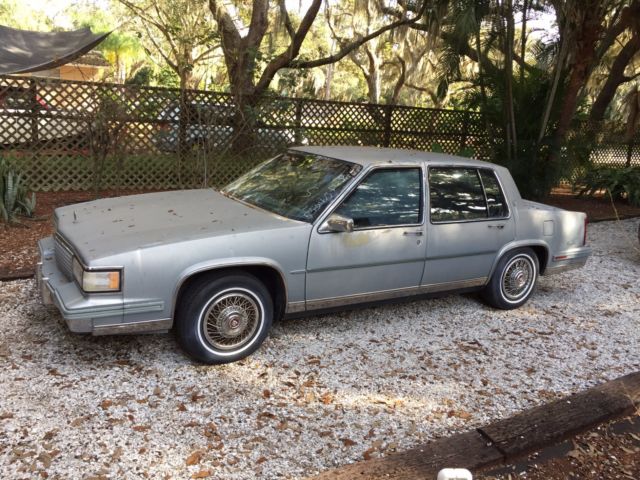 1987 Cadillac DeVille Base Sedan 4-Door - photo 2