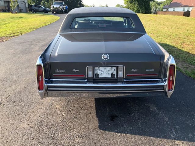 1987 Cadillac Fleetwood - photo 4