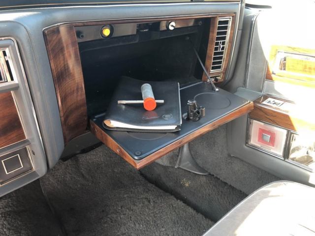 1987 Cadillac Fleetwood - photo 7