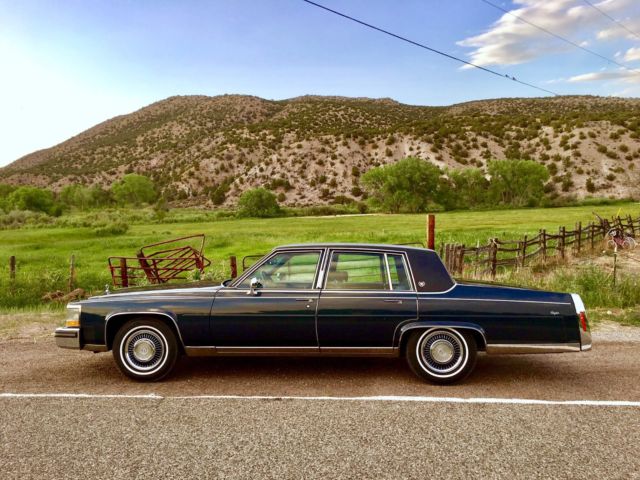 1987 Cadillac Fleetwood delegance