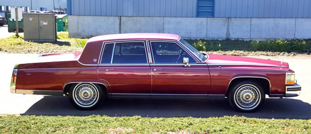 1984 Cadillac Fleetwood BROUGHAM - photo 3