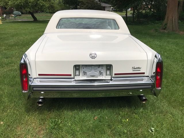 1987 Cadillac Brougham - photo 4