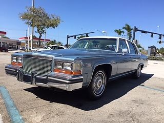 1987 Cadillac Fleetwood - photo 2