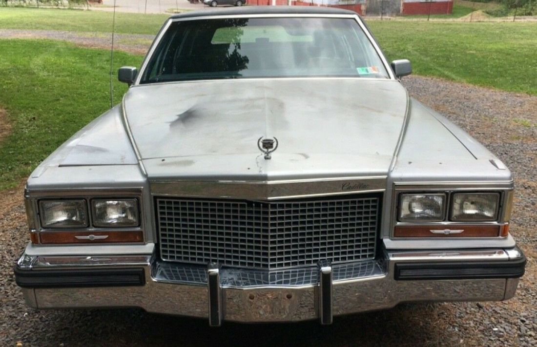 1987 Cadillac DeVille Fleetwood Brougham Limo - photo 2