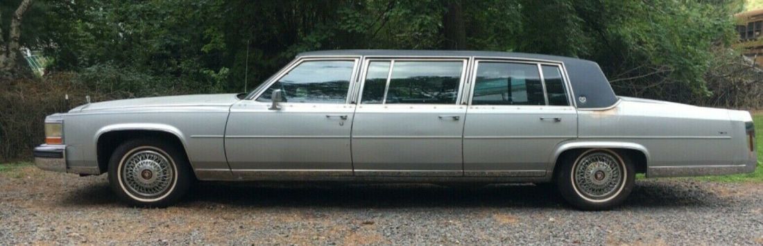 1987 Cadillac DeVille Fleetwood Brougham Limo - photo 7