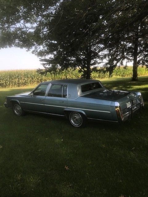1987 Cadillac Brougham FLEETWOOD