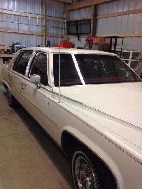 1987 Cadillac Brougham - photo 2