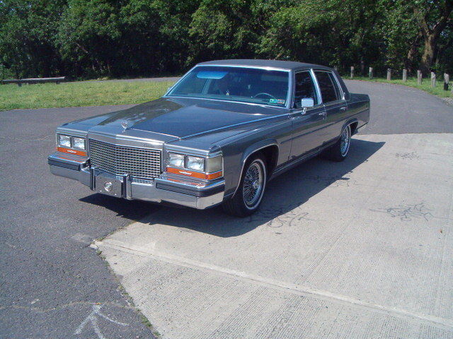 1987 Cadillac Brougham - photo 2